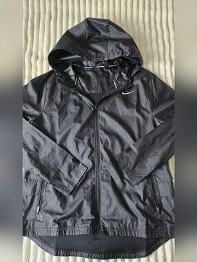Nike Woman's Running Hooded Jacket US 6